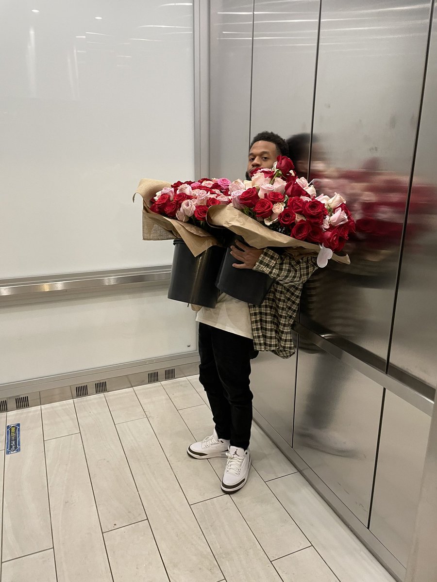 DemetriusHarmon's tweet photo. flowerboy https://t.co/wWz1cpFWiH