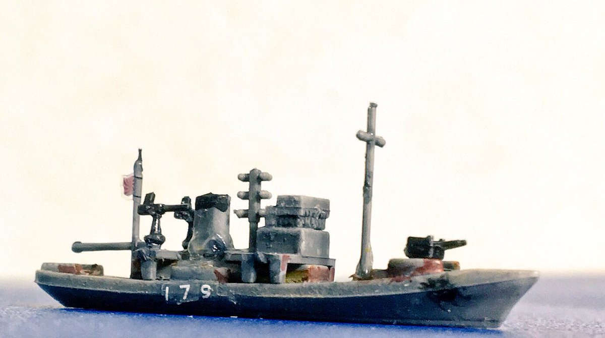 メメ八郎 on Twitter