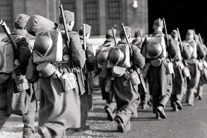 16. Meryl Dunsmore died at the age of 76.By then, it was 1988. The valentine tradition had lasted a full 60 years, through the Great Depression, the Second World War, the arrival of television and space travel and computers…And there was one last Valentine to come.