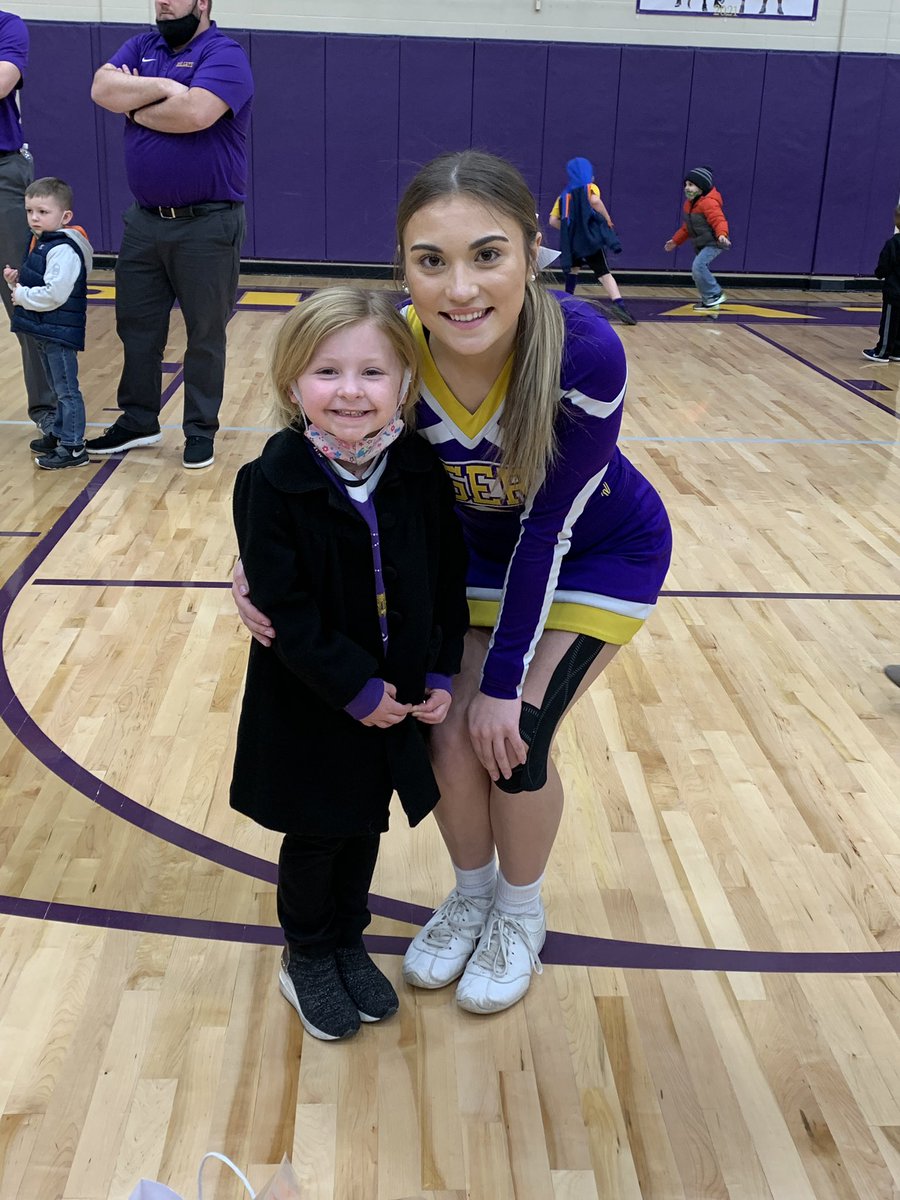coraschwab28's tweet photo. ...and our time in the Tiger Cage has come to an end🥺
•
•
•
beyond blessed with the best community, teammates, coaches, and friends 💜 #gotigers #2021seniors https://t.co/vrAWBmQ02m