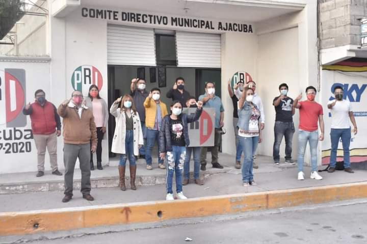 PRI_MX_HGO's tweet photo. Con sus liderazgos y juventud, el músculo digital en Hidalgo se continuará reforzando. El apoyo del Movimiento https://t.co/yVtbJ4C7gB estará siempre con ustedes. Gracias #Ajacuba, estamos listos y preparados para los nuevos retos de mañana #HidalgoDigital https://t.co/6lION2C6ki