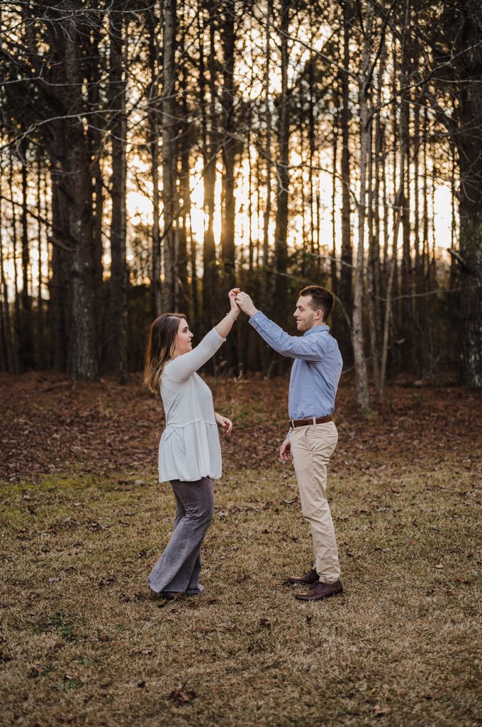 harrisonhaley12's tweet photo. I can’t wait to marry my Valentine. Only 209 days left, @Jansonnk 😘 https://t.co/1eznvAbxKq