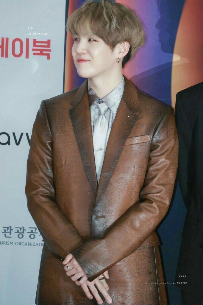 everything is ugly until Min Yoongi wears it - a thread