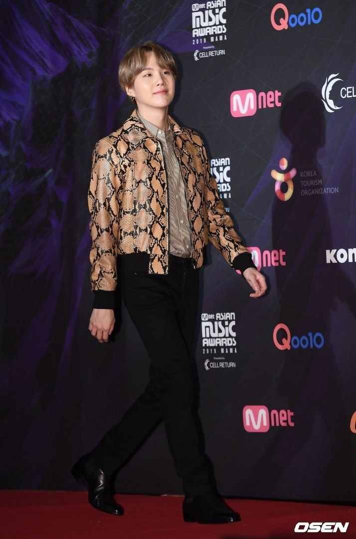 everything is ugly until Min Yoongi wears it - a thread