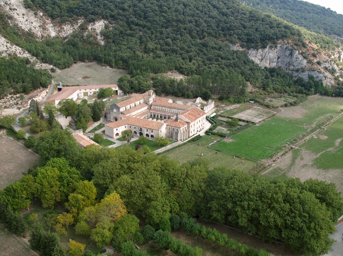 🥾 Hoy nos vamos al Sendero por el Cañón del río Irantzu, un lugar precioso de #Navarra. 

Se puede hacer en #familia porque es un recorrido especialmente recomendado para hacer con peques. 

Puedes ver en la web los detalles y la ficha completa:

ℹ️  turismo.navarra.es/esp/mapa-busca…