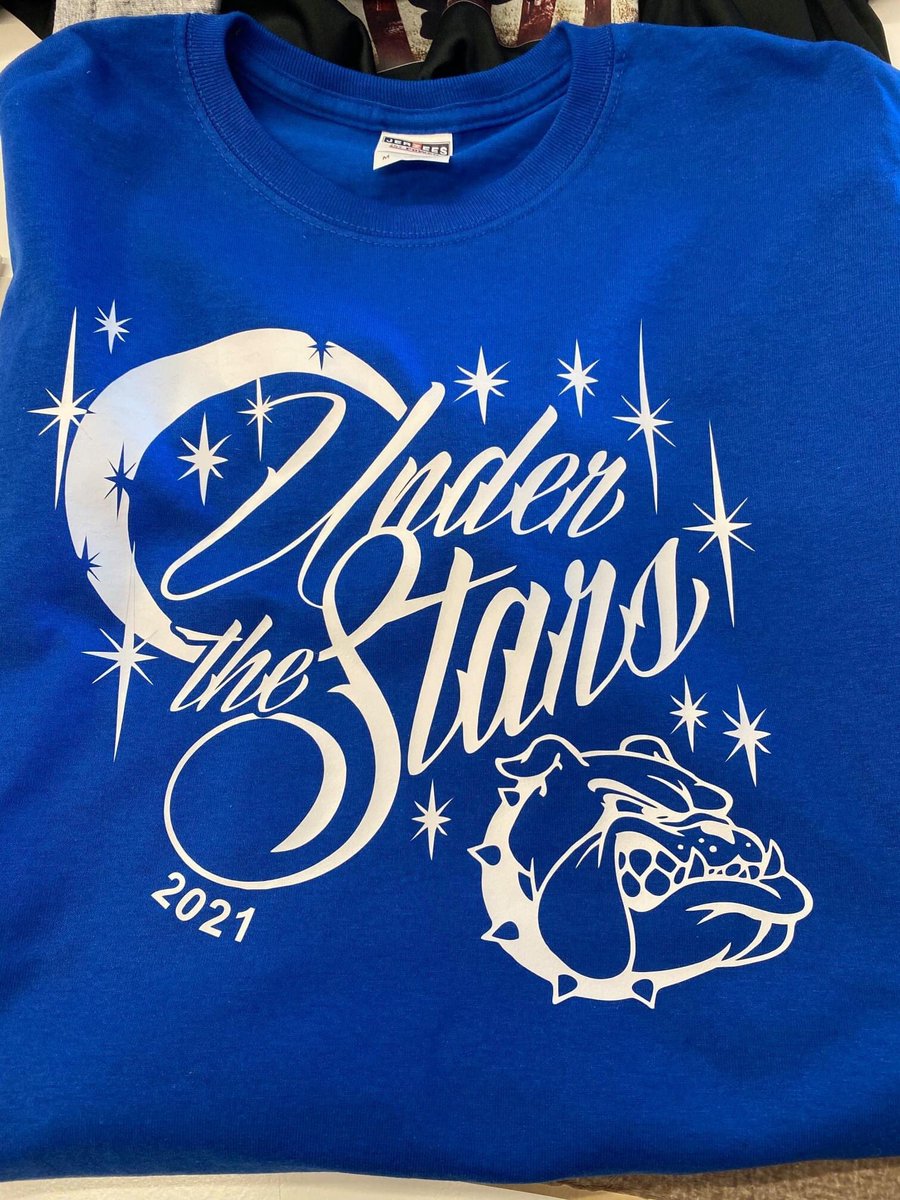 mweller129's tweet photo. Homecoming spirit week shirts on sale now! $10. See Ms Weller or an @IHSStudentCounc officer to order yours! @bevington_sara @CastleMichaela @IHSDawgsSS @brooklynchalle1 @lukas_54schafer @hailey_howard_  @BrynnReams https://t.co/j34oeHZQCq