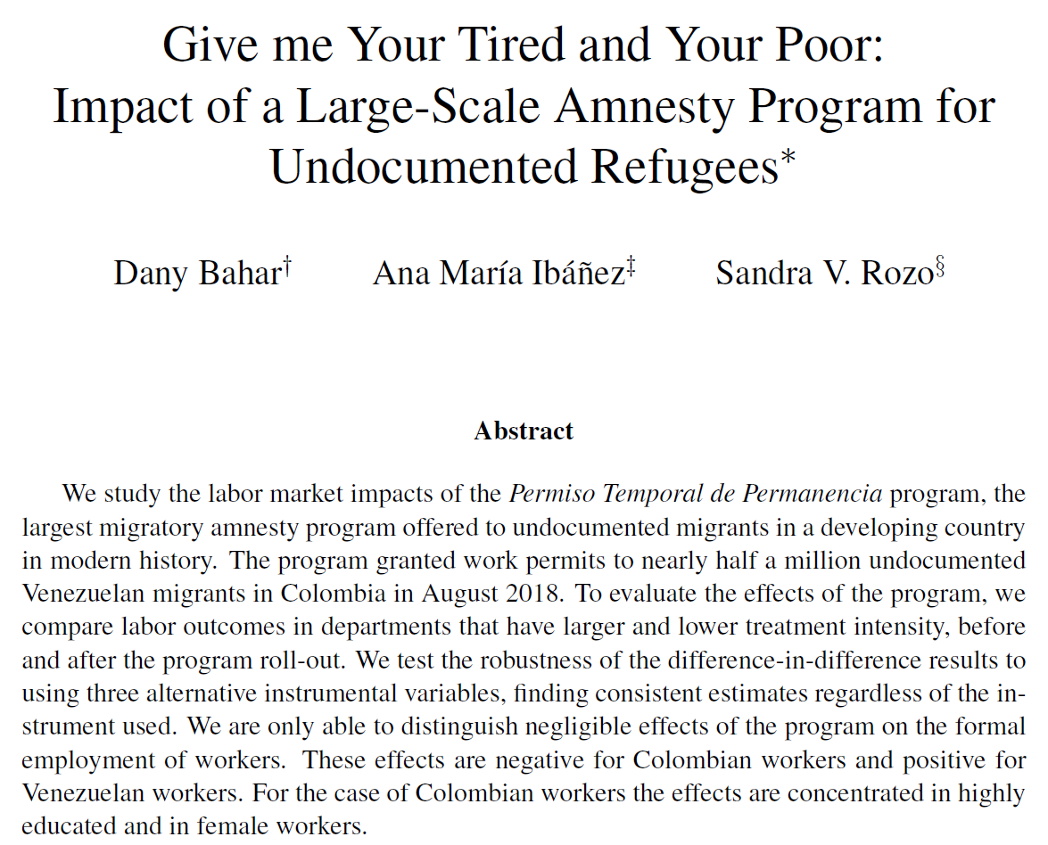 JDE Forthcoming (with <a href="/anamibanez/">Ana María Ibáñez</a> and <a href="/dany_bahar/">Dany Bahar 🌎🎗️</a>): we evaluate the labor market impacts of the regularization of nearly half a million Venezuelan refugees in Colombia in 2018. We find negligible effects of the program on formal Colombian workers:

sandravrozo.com/wp-content/upl…