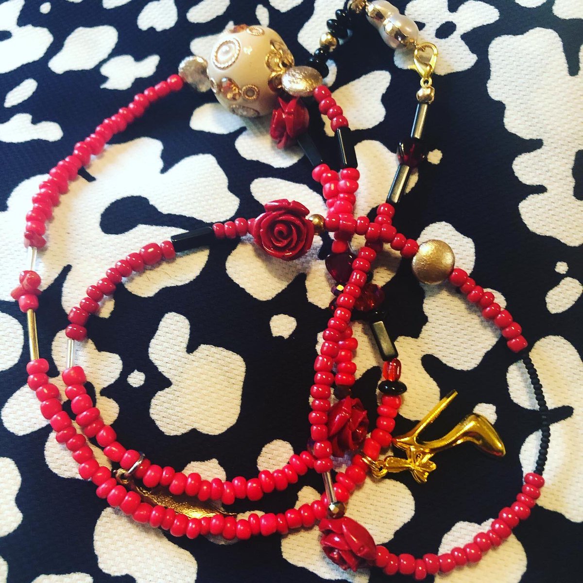body_beads's tweet photo. •Waistbeads •handmade •jewelry Follow us on IG Body Adornment Beads Link in bio! https://t.co/78OKa9ARM3