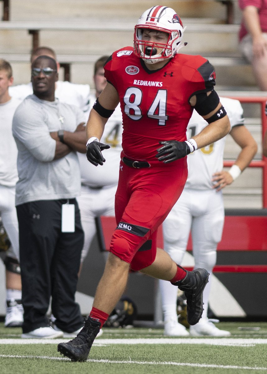 semoball's tweet photo. .@SEMOfootball TE is characterized by his "perseverance" (among other admirable traits). @semoball feature on Redhawk TE Austin Crump at https://t.co/GTJifVJTI4 https://t.co/e9HKdF9MqA