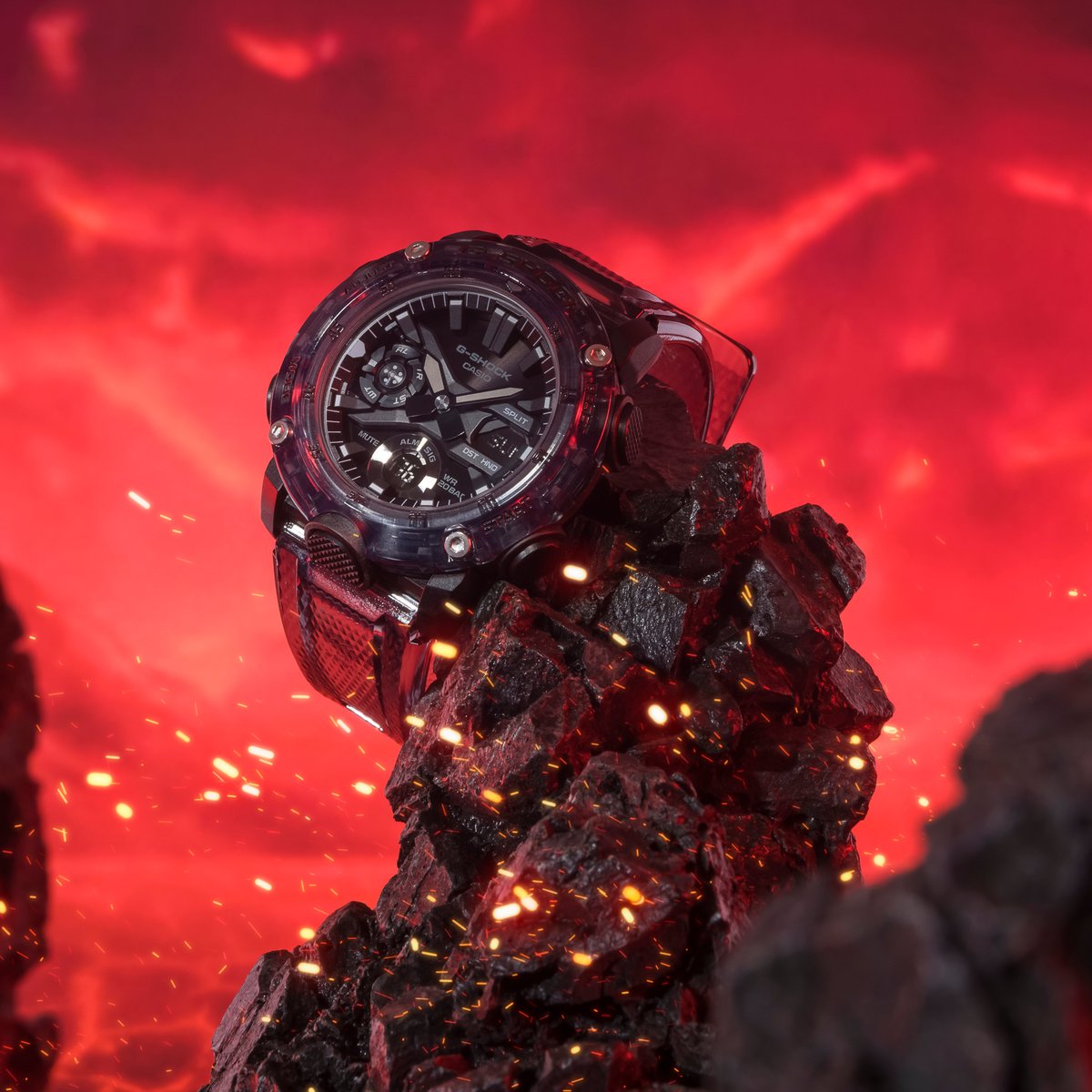 GSHOCK_OFFICIAL's tweet photo. 【NEW PRODUCT】
NEW SKELETON SERIESより、カーボンケースを用いたスポーティモデルGA-2000SKEをご紹介。グレーをベースにしたユニークなスケルトンのデザインは、幅広いシーン・ファッションにマッチしデイリーに活躍します。
GA-2000SKE-8AJF
https://t.co/0JEOry2QGJ
#g_shock #ga2000 https://t.co/mFQTSZhk6m