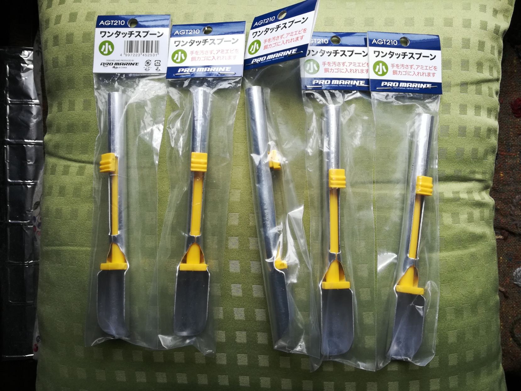 綱島仁 カゴサビキのカゴにコマセを入れるスプーン 年に何回か海に落としてしまう ひもでバケツに繋いでおけばいいのだが使いかってが悪いので繋がない 近所の釣り具屋で200円程で売っていたのだが 一挙に400円程に値上げした 頭にきたので 綱島仁 カゴサビキのカゴにコマセを入れるスプーン 年に何回か海に落としてしまう ひもでバケツに繋いでおけばいいのだが使いかってが悪いので繋がない 近所の釣り具屋で200円程で売っていたのだが 一挙に400円程に値上げした 頭にきたので