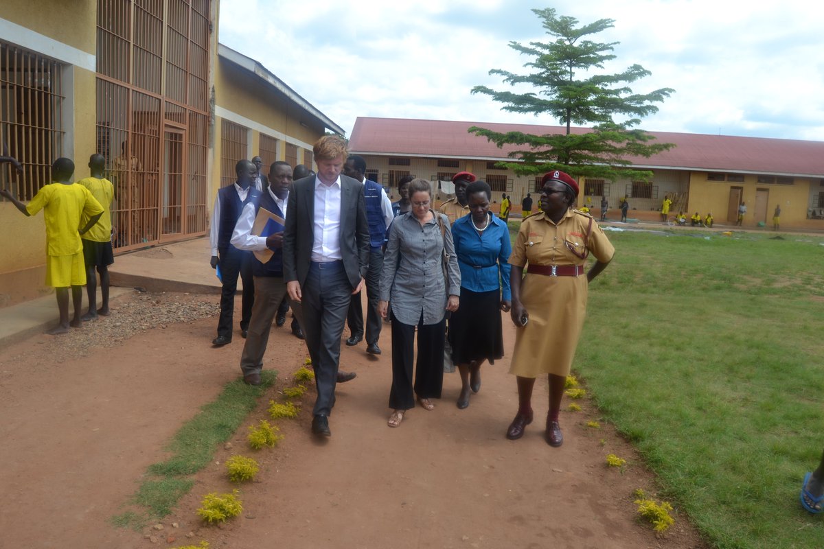 PASUganda's tweet photo. Freedom is limited behind bars, members of the @DGFUganda17 and other development partners visiting the Northern region to have a feel of the work that PAS was doing to assist detainees. #AccesstoJustice for all. https://t.co/XXBuD3OyJ6