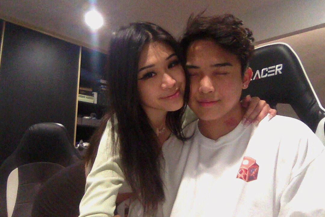 anhpls's tweet photo. me and my first @ on feb 14 https://t.co/KzSf2n300G
