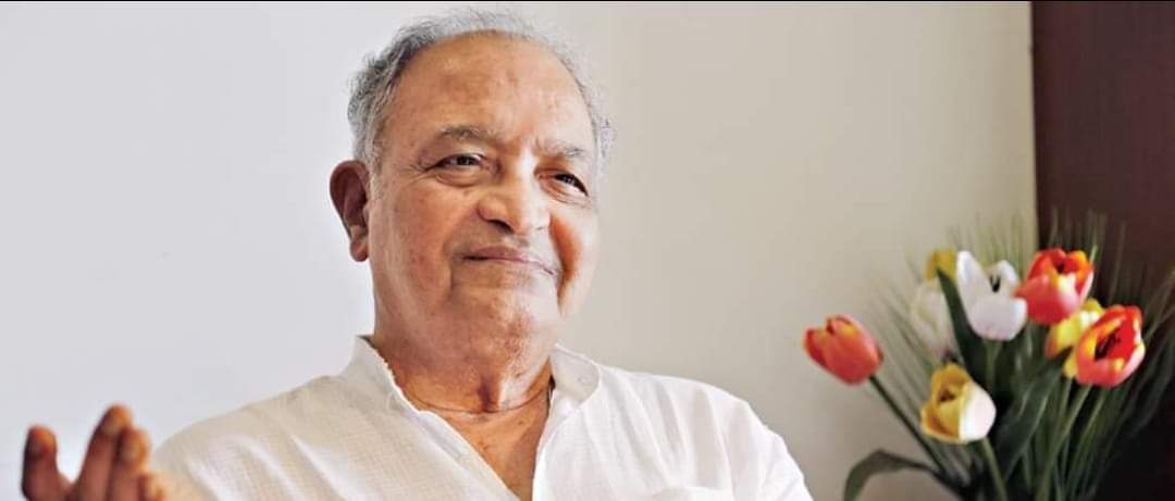 YogeshG030's tweet photo. अत्यंत वेदनादायक आणि दुर्दैवी घटना सर्वोच्च न्यायालयाचे माजी न्यायमूर्ती पी.बी.सावंत सर यांचे दुःखद निधन! 😥

भावपुर्ण श्रद्धांजली 🙏💐 https://t.co/5IWGI9PWbI
