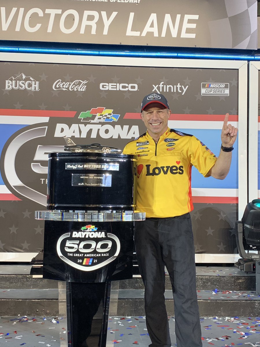 jackblick's tweet image. Two time Daytona 500 Champion Crew Chief!  So proud of him!!👏👏