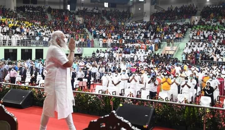 VivekSReddy9's tweet image. ಚೆನ್ನೈನಲ್ಲಿ ಸ್ವದೇಶಿ ನಿರ್ಮಿತ ಅರ್ಜುನ ಯುದ್ಧ ಟ್ಯಾಂಕರ್‌ಗಳನ್ನು ಭಾರತೀಯ ಸೇನೆಗೆ‌ ಅರ್ಪಿಸಿದ  ಮೋದಿಜಿ.

#ಆತ್ಮನಿರ್ಭರಭಾರತ
#ArjunTank

@narendramodi @PMOIndia @adgpi @IAF_MCC @DefenceMinIndia @HMOIndia