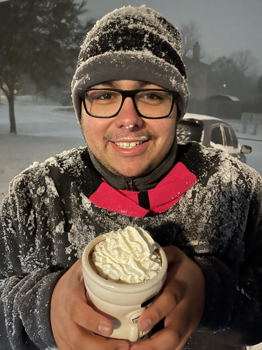 PatriciaG2020's tweet photo. We are enjoying the snow ❄️ Thankful to be safe at home. Prayers for those that have to work and be out on the road. #TeamGonzalezATT #MDPLife2020 #lifeatatt #Proud2byoung #STATENation https://t.co/MI6QRuVnQc