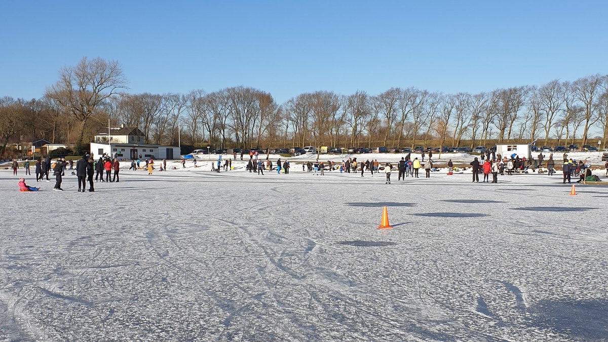 Het was genieten. IJsclub Westerland opende 2 dagen de baan op het Amstelmeer. Weer #onvergetelijk