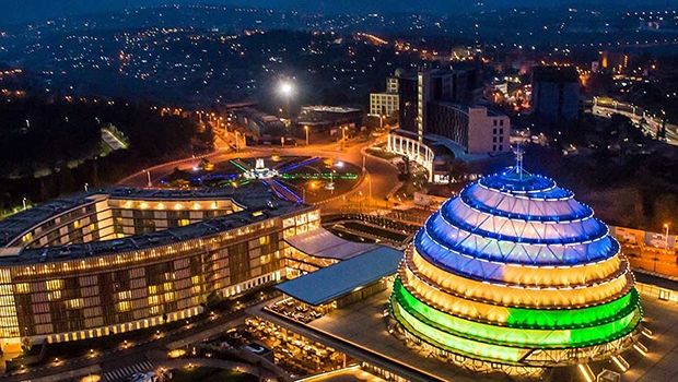 AndariyaMag's tweet photo. 🇷🇼
It may be one of the smallest countries in #EastAfrica, #Rwanda bursts with #popculture, flavorful #cuisine, beautiful natural scenary, and a deeply rooted African #heritage. Or as they say "#Umoco".

To read more: https://t.co/HDtoSQnQ5Y https://t.co/ypVVq5UPZl