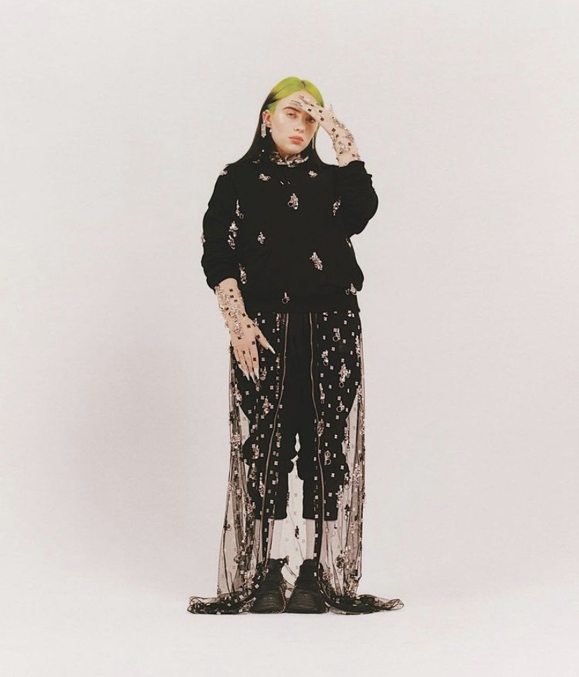 MEFashionWeek's tweet photo. ⚡️ @billieeilish for @givenchy is a vibe ⚡️ #billieeilish #givenchy #MEFW #middleeastfashionweek #comingsoon #fashionweek #dubai #mydubai https://t.co/20K2YrbBGg