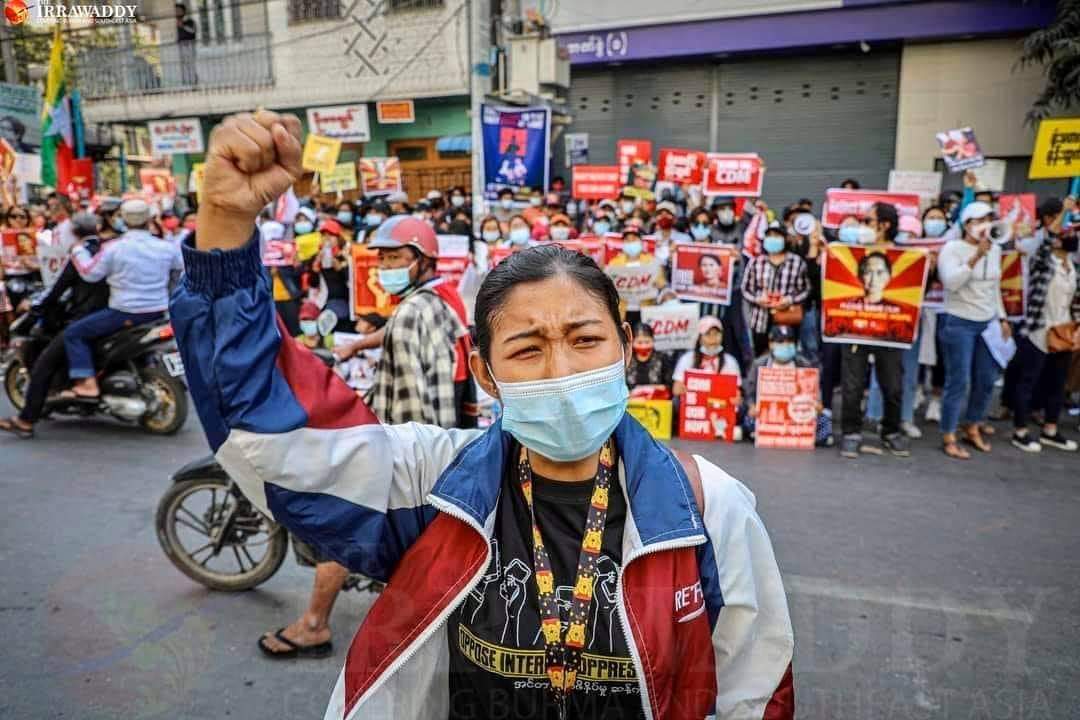 bluemr88's tweet photo. #WhatsHappeningInMyanmar 
#Feb15Coup 
#SaveMyanmar 
#RejectTheMilitary https://t.co/5lP5F0asTd