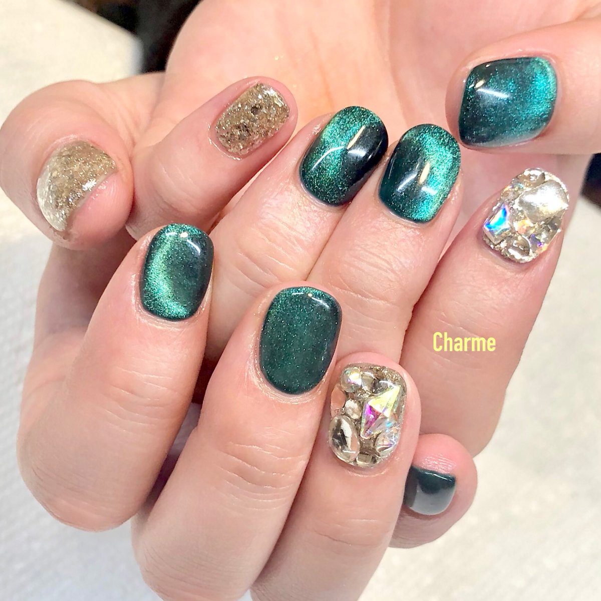 Charme Haru グリーンのマグネットネイル まだまだ人気のアートです Nails Nail Nailart ネイル ネイルアート ジェルネイル Nailsaloncharme シャルム 札幌ネイルサロン 春ネイル マグネット ネイル ギャラクシーネイル 埋めつくし Charme Haru グリーンのマグネットネイル まだまだ人気のアートです Nails Nail Nailart ネイル ネイルアート ジェルネイル Nailsaloncharme シャルム 札幌ネイルサロン 春ネイル マグネット ネイル ギャラクシーネイル 埋めつくし