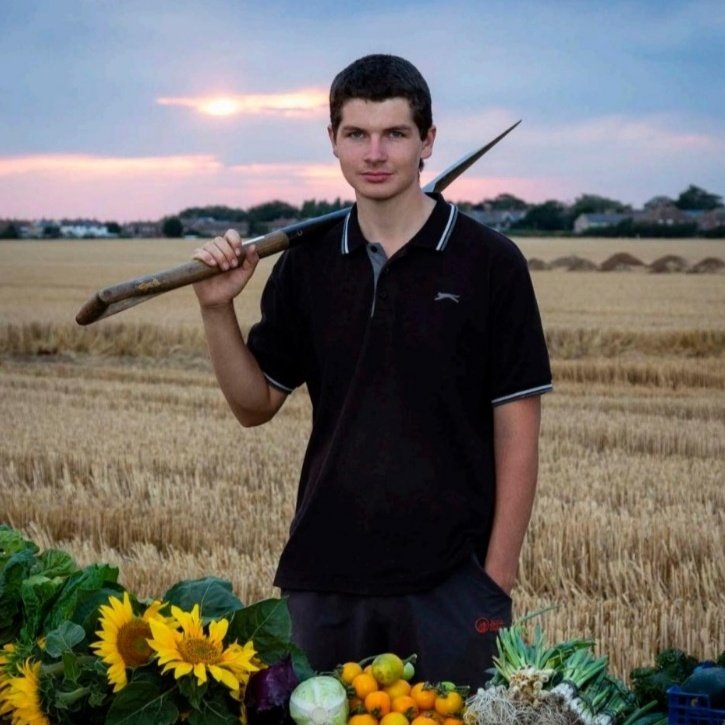 This is me!In 2020 I featured on the front page of the  @margatemercury newspaper. I'm really thankful for this as this has helped me grow a reputation.