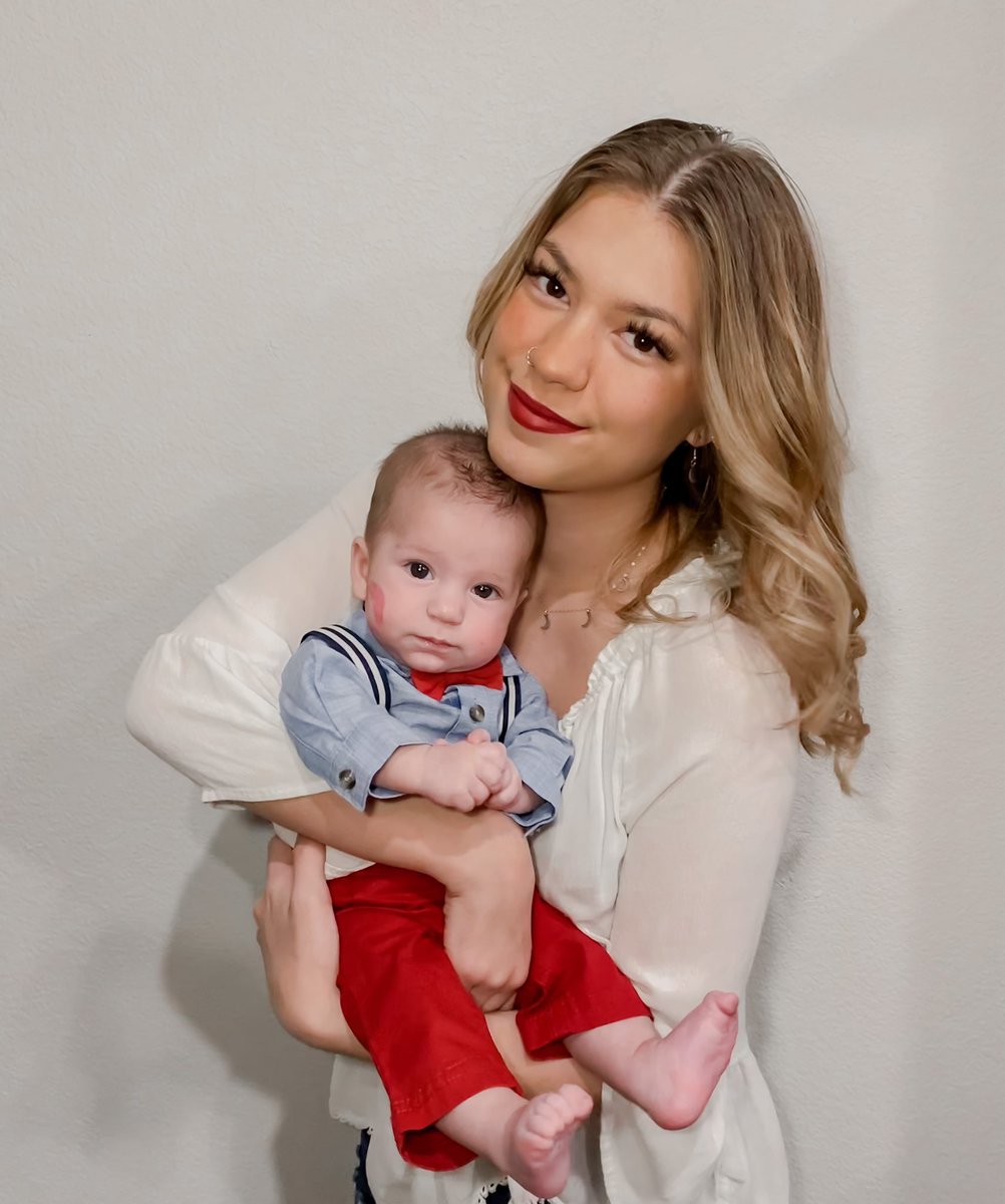 libearty_ann's tweet image. the only valentine i will ever need, i love you bubs 🤍