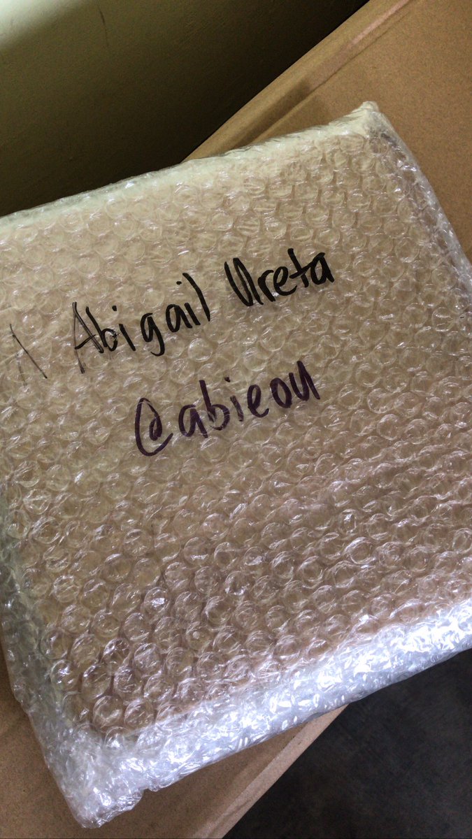 abieou's tweet photo. Valentine package yesterday from @MoonShineMD tysm! 💜 #MoonshineMD_Feedbacks https://t.co/rvC6CX3TwF