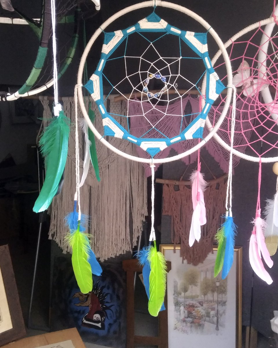 AlMoRRoIdE's tweet photo. Recordad que podeis visitarme en Huetor Vega _ Granada.
Donde estoy creando un espacio de exposiciones y venta de artistas locales. 
Antiguedades y artesanias hechas a mano manteniendo tradiciones.
Seguidnos en instagram para acceder a novedades y proximos sorteos. https://t.co/gTwrbH3t05