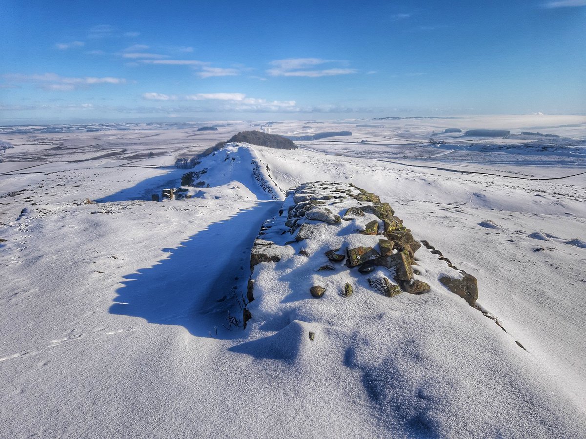 Start of the week and most of the snow has now gone so here's your #OutdoorsIndoors #StayHome from #hadrianswall #nationaltrail with a coating of the white-stuff from yesteryear... happy #MondayMorning