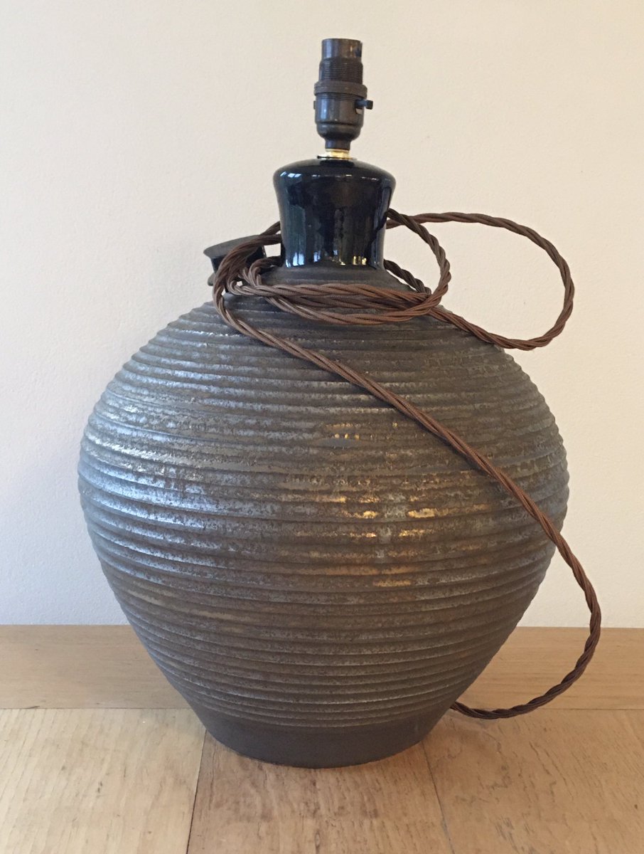 YvonneBurford's tweet photo. I’m putting my new lamp up for twitter ‘auction’ for Guernsey Welfare

It’s all wired up with 3m+ of braided bronze flex (surplus stores away in base) and bronze switched lamp holder. Shade not included. 15” high exc fitting. 

Best offer by DM by 8pm wins. Will tweet progress. https://t.co/YOSGVS3dWu