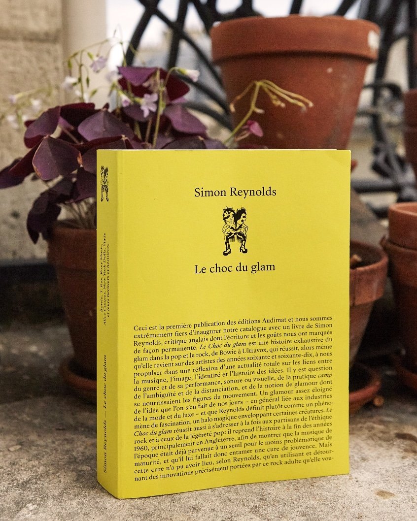 Editions Audimat on Twitter: "Si vous êtes fan de Bowie et du glam rock, c'est évidemment la bible. Mais même si vous vous foutez des Sweet et de T.Rex, ce que raconte