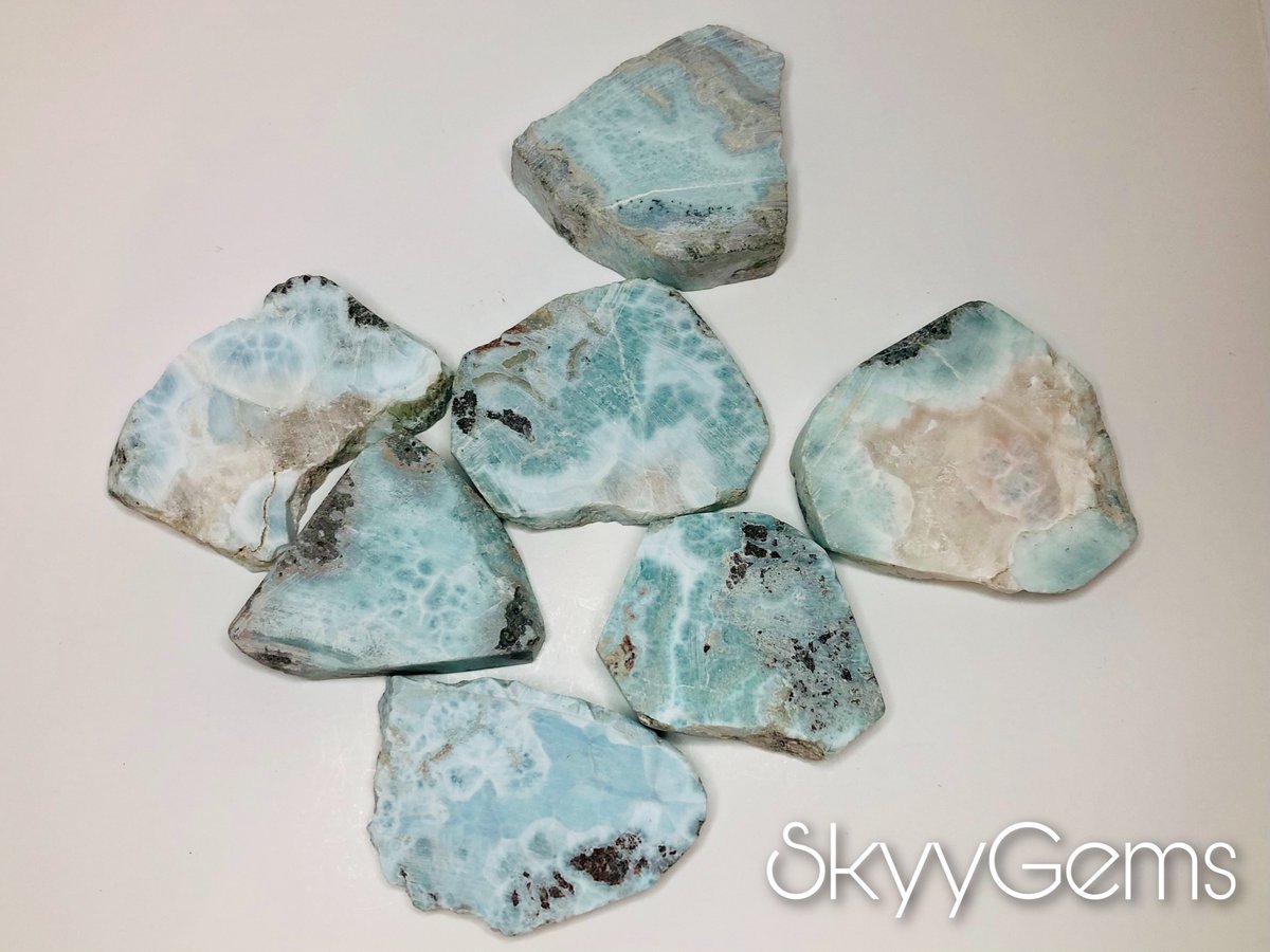 GemsSkyy's tweet photo. Beautiful pieces with gorgeous Caribbean blue color.
.
#oneofakind #quartz #skyygems #larimar #dominicanrepublic #larimarstone #larimarcrystal #larimarlovers #roughlarimar #lovepeacecrystals #crystalshop #crystals #meditation https://t.co/lBdLWPyrn6