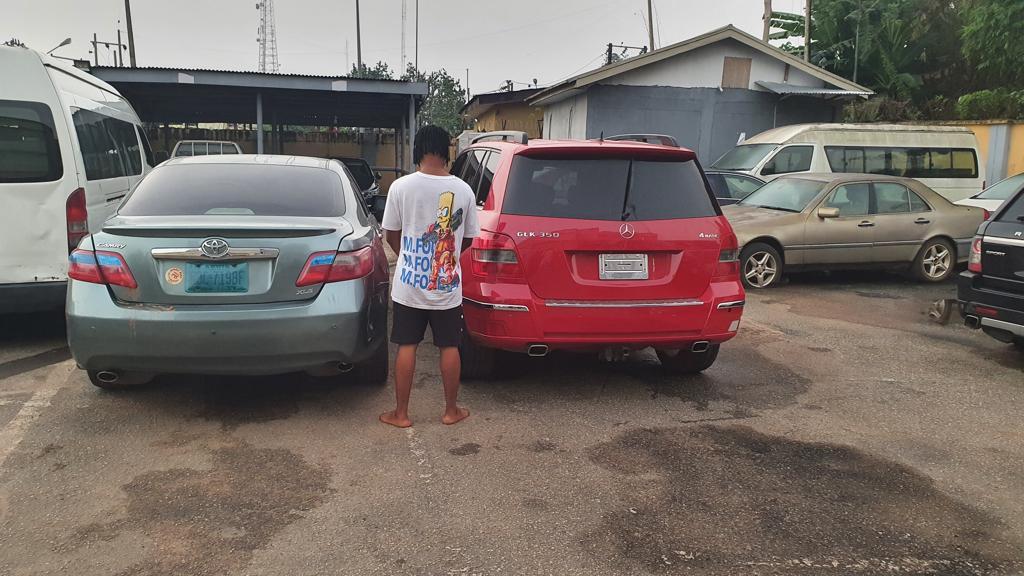 officialEFCC's tweet photo. EFCC Arrests Seven Internet Fraud Suspects in Benin

The Benin Zonal Office of the Economic and Financial Crimes Commission, EFCC, onFriday, February 12, 2021 arrested seven persons in Benin City, Edo State for alleged internet fraud. https://t.co/4nIoFloVZf