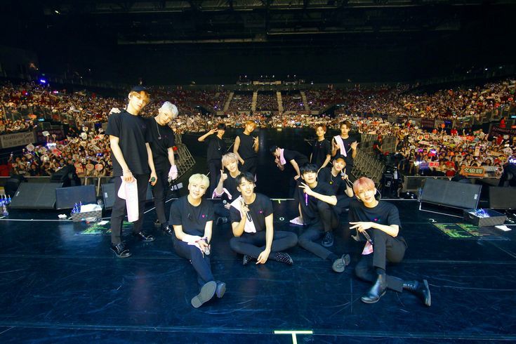 waitt.... the bts × svt common things according to zodiac signs, a thread (because it is accurate) :