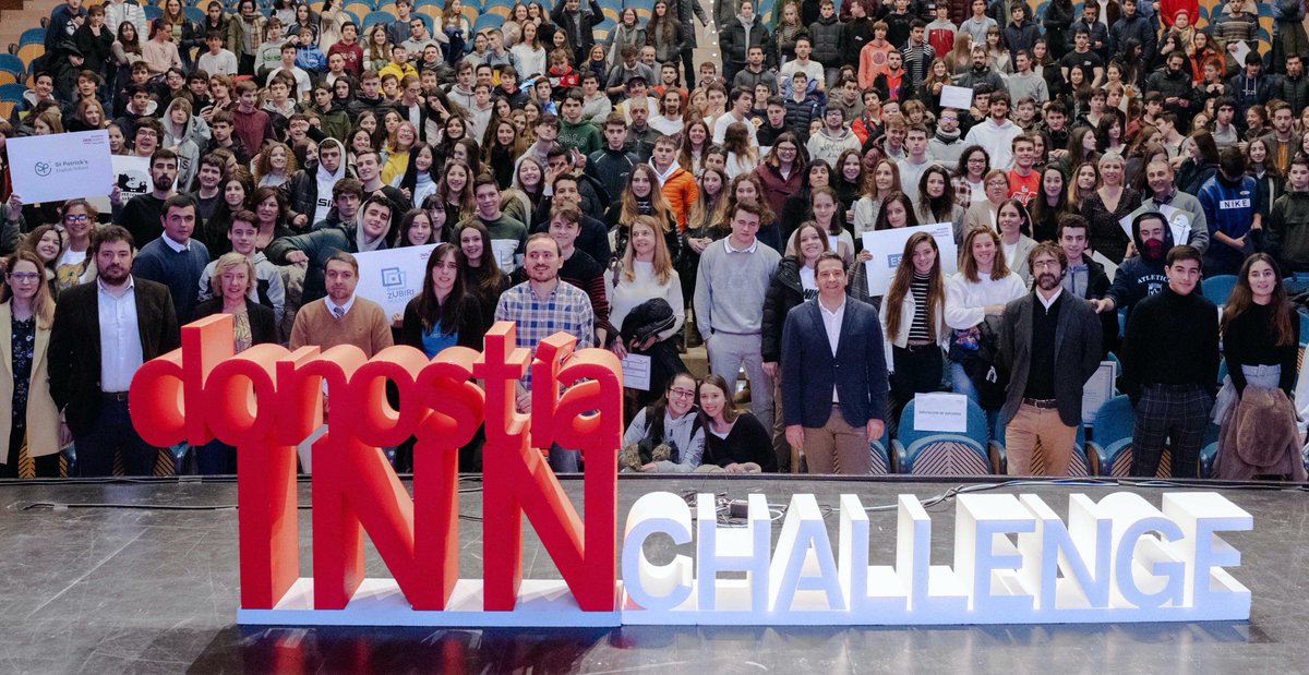 FomentoSS's tweet photo. ✅El jueves 18, a las 11h, sigue online 📺el evento final del #DonostiaInnovationChallenge en el que han participado 350🧑‍🤝‍🧑alumn@s de #Donostia #SanSebastian 

📍Han ideado soluciones para mejorar nuestra ciudad a través de tecnologías disruptivas 

#DonostiaiNN #innovación https://t.co/JpgNgp4LqP