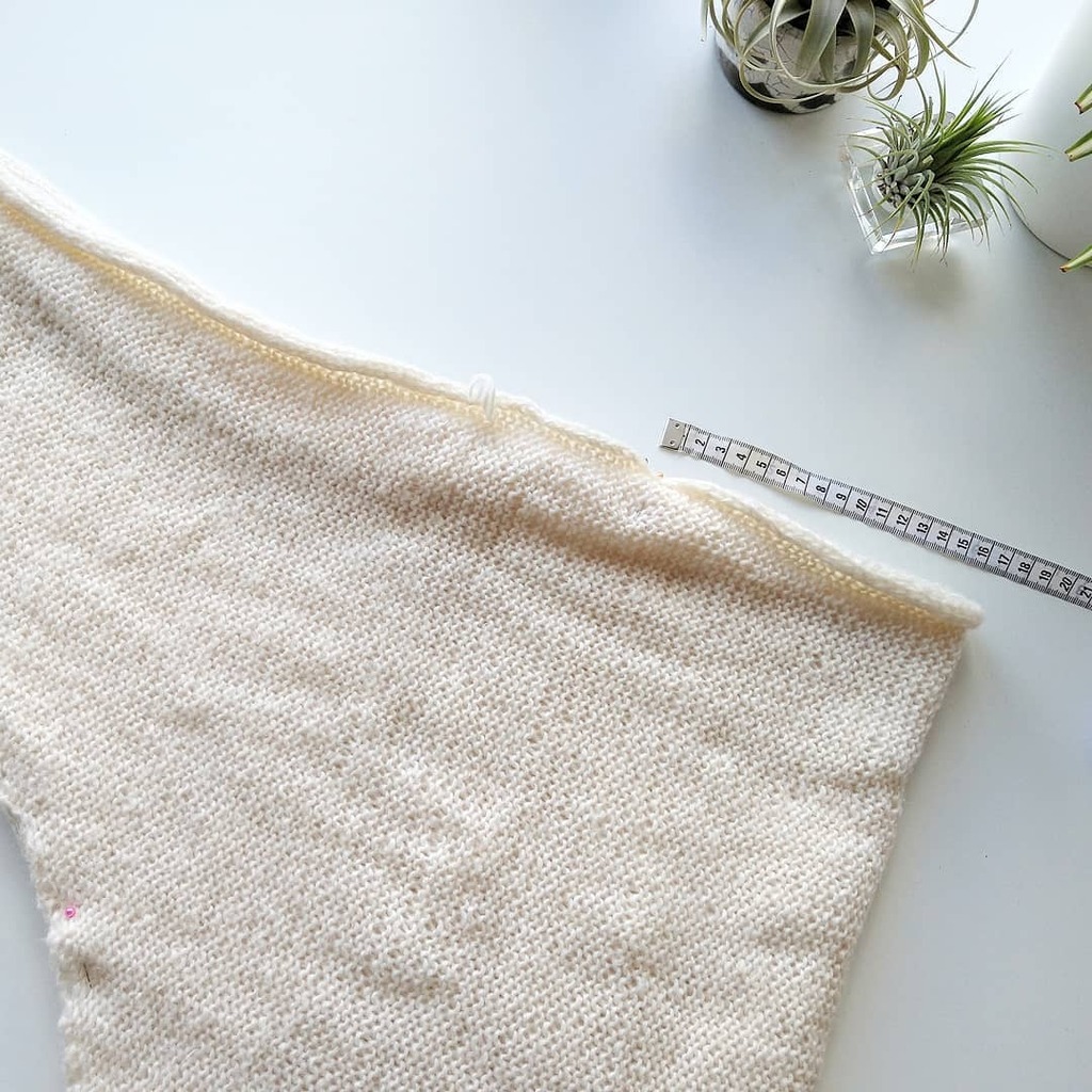 Not my usual Monday morning view. .... No alarm this morning and no school ☺️. Now what to do with the rest of the week off?
How's your Monday been so far? instagr.am/p/CLTsQzFLPJH/