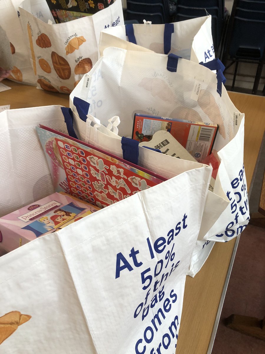 andrewholycross's tweet photo. A hive of activity this morning as our brilliant volunteers pack up ReStore deliveries & prepare #MakeLunch goodies & activities @tlg_org #halfterm #foodministry https://t.co/tJJRpR1Ry3