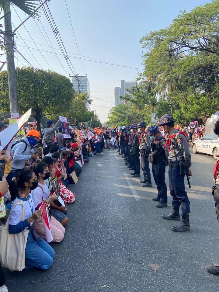 esther31898655's tweet photo. WE ARE NOT SAFE.                             #Feb15Coup #WhatsHappeningInMyanmar https://t.co/eldnRTzJur