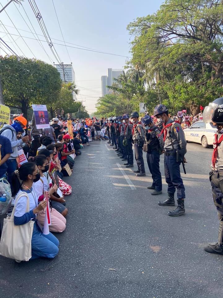 esther31898655's tweet photo. WE ARE NOT SAFE.                             #Feb15Coup #WhatsHappeningInMyanmar https://t.co/eldnRTzJur