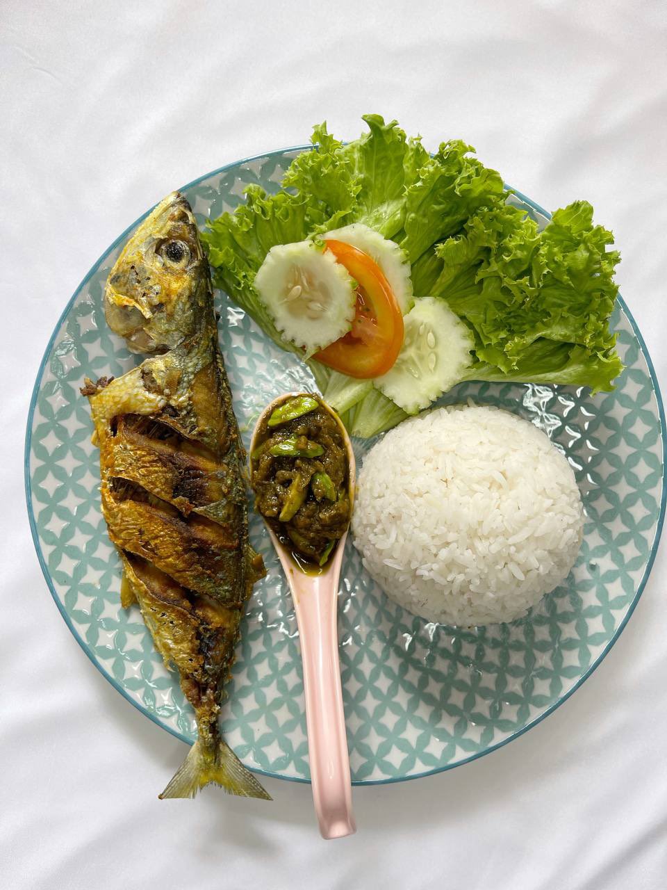 Twitter ä¸Šçš„ Ida Hai Everyone I Just Nk Promote My Friend Started Selling A Lunch Box Ayam Ikan Sambal Hijau Petai Kalau Sape2 Yg Tgh Work From Home Or Malas