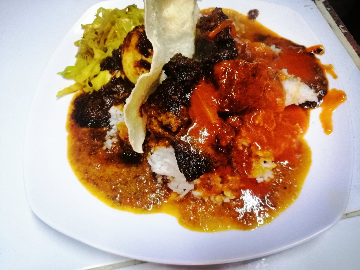 ZaidYusri's tweet photo. Today Nasi Kandar Day at Malaysia Hut
#nasikandar #papadom #blackcurrybeef #kobis #telurrebus #nasikandar #lunch #marimakan #nasisimbahgulai #eatsleeporderrepeat #ayamgorengberempah
Do like our instagram
@Malaysiahut
Facebook
#Malaysiahut https://t.co/OzBfJhGO2k