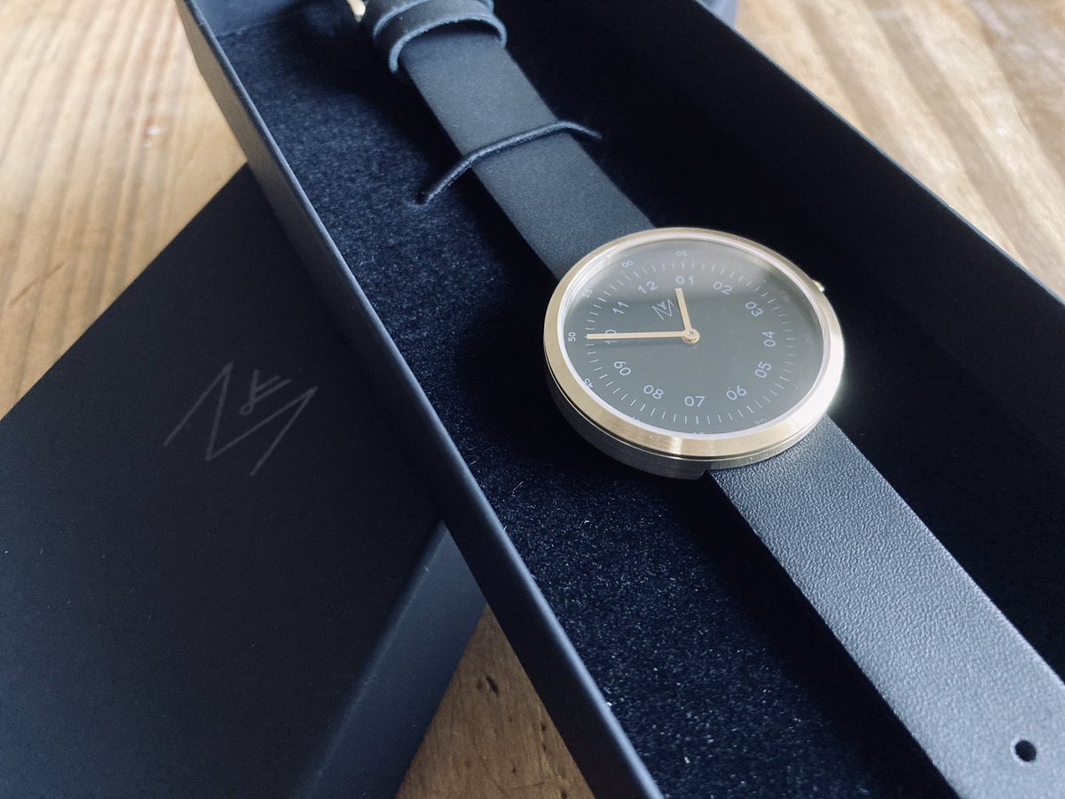 「MAVEN(@mavenjapan )様から素敵な腕時計を頂きました!

クーポ」|石田のイラスト