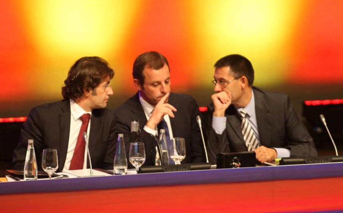 When Laporta's management submitted the financial reports before the end of their term in the summer of 2010, it presented a profit of 11 million euros in the last year of the president's post, but Rosell tried to present a different reality, one in which there are debts of 79m.