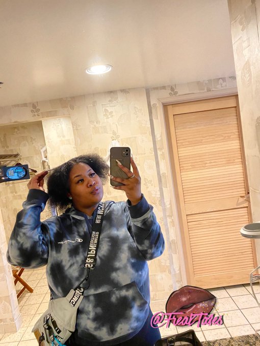 Cleared my schedule &amp; treated myself w/ a fire work trip for Vday🥳I&rsquo;m just so blessed to be in a better