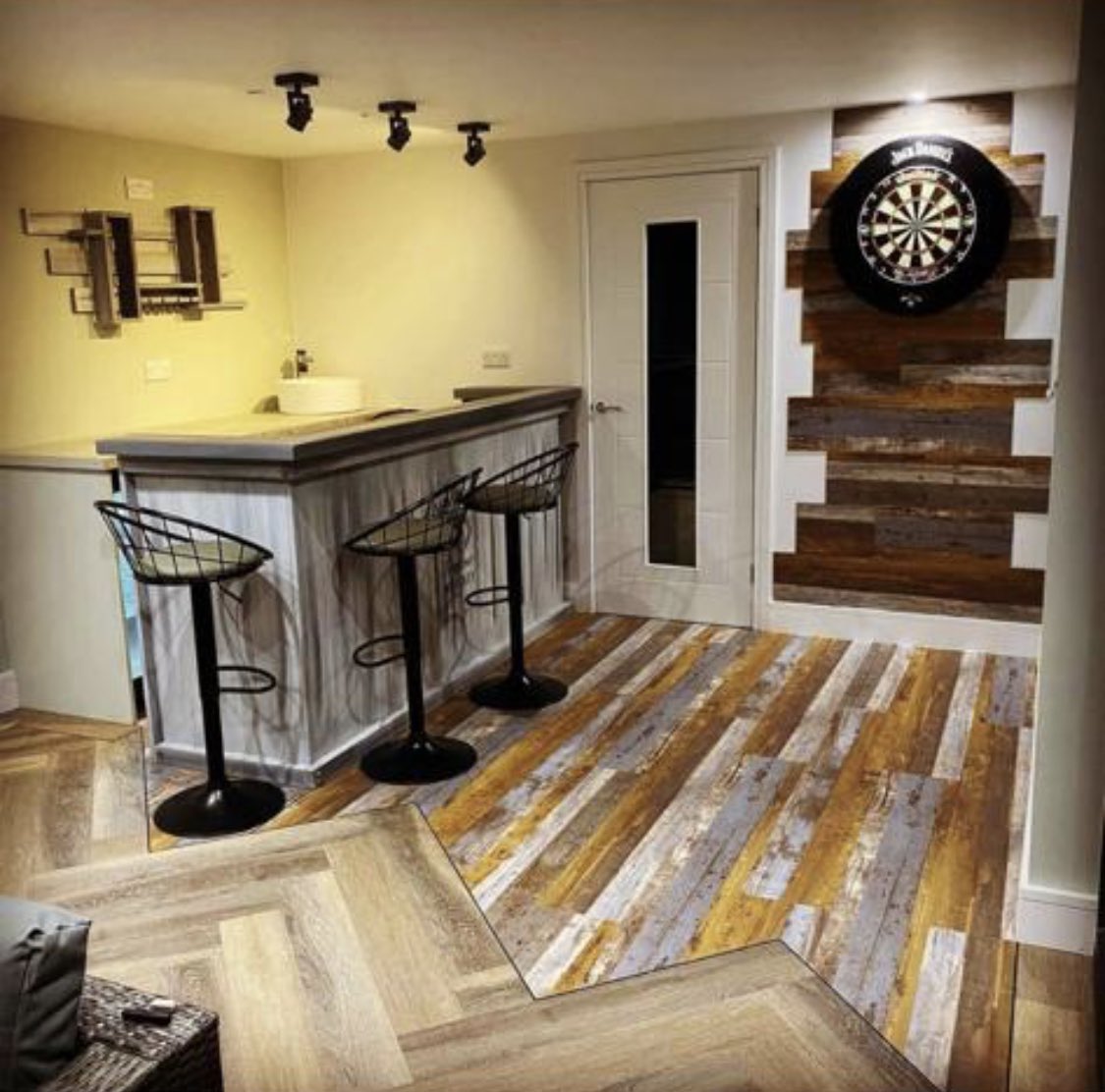 Here’s a great instal of the Green-Flor - Harbour range by <a href="/floorproject/">My Floorproject</a> in #crewe #cheshire -  #interiordesign #lvt #greenflor #playden #mancave #lockdown