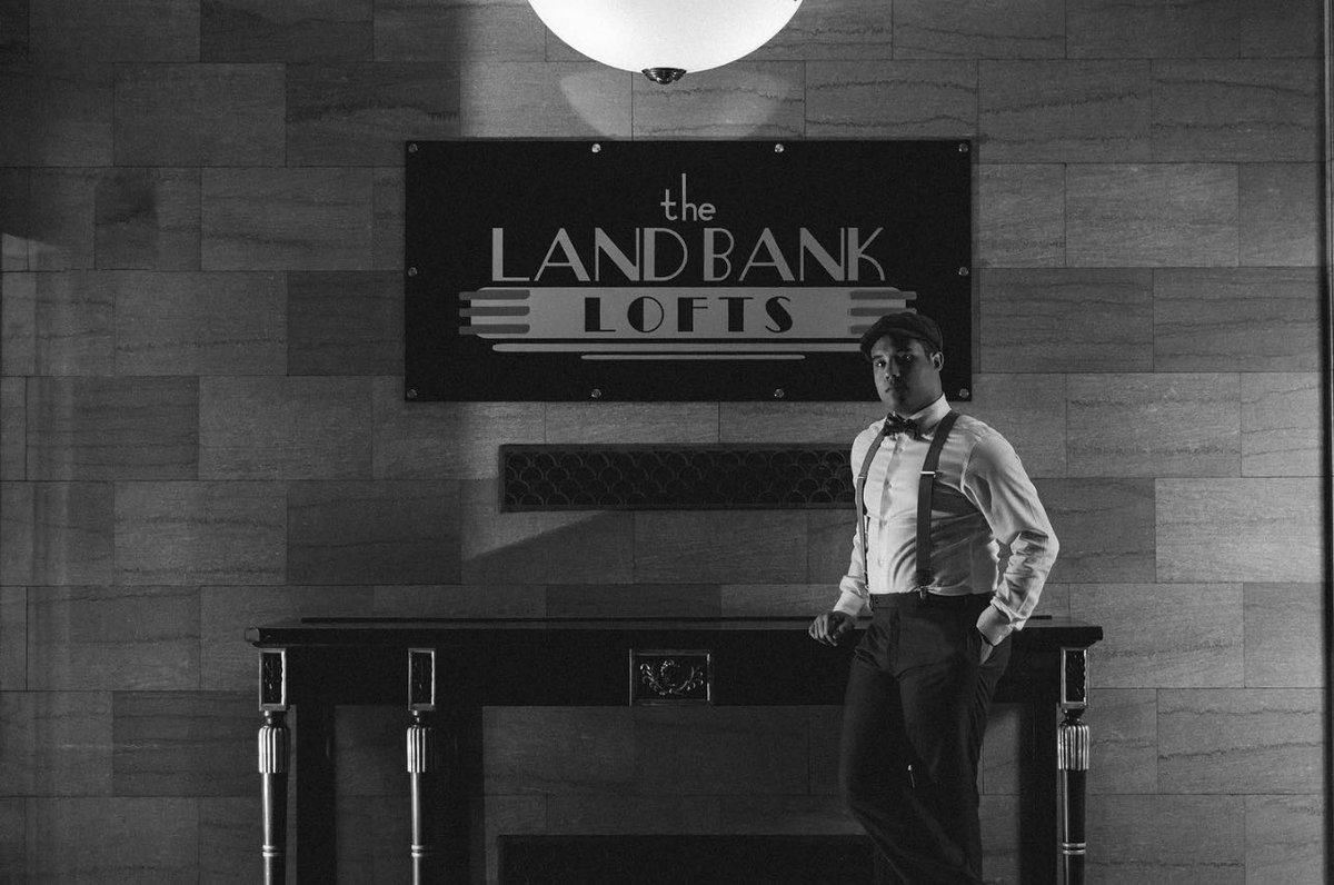 mainstcolasc's tweet photo. DYK the @LandBankLofts16 building was built in 1924 when AgFirst Credit Bank joined Hampton St., adding one-of-a-kind notes of character with original wood flooring, french doors, marble columns and 16-foot ceilings? Schedule a tour 👉 https://t.co/VvuoeqbpJQ 📸 @danieltcarter https://t.co/rpIP06SiZ0