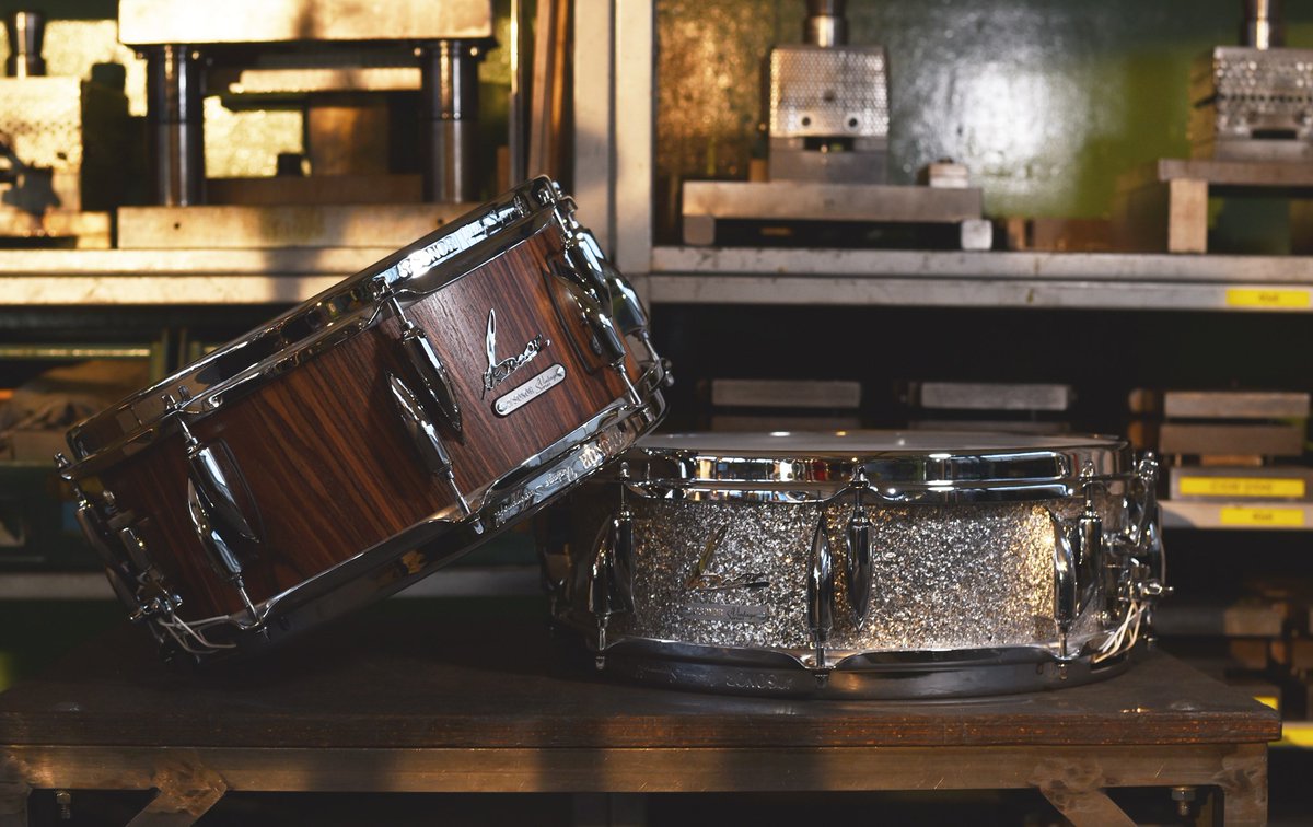 sonordrumco's tweet photo. Big Updates on our Vintage Series! Rosewood veneer makes it into the family of finishes, as well as the new Silver Glitter wrap. Check out the Vintage Series on our website: https://t.co/vQDQDpMyEy #sonor2021 #sonorvintage #vintageseries https://t.co/7j3UWLyYwu