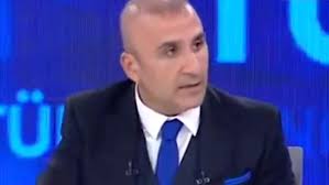 DarbeSairi55's tweet photo. @MetinOzkanTR
#dbdevlet #RTErdoğan
METİN ÖZKAN
İzlerim, CNN Akıl Çemberi, hâkimsiniz konulara
Sorularım var sorularım, sor, bakalım cevaplara
Yoktu alaka, bulmuş hazine gibi, kükredi Şaban
Bulamadınız kaçırılanları, bize hikâye anlatman
DARBE ŞAİRİ 15.02.21
Temektenbakis. https://t.co/NfVJpUqAIT